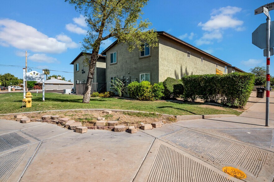 More Photos Of 2234 W Hazelwood St, Phoenix Apartments For Sale