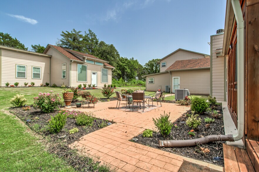 More Photos Of 12204 E County Road 76, Coyle Specialty For Sale