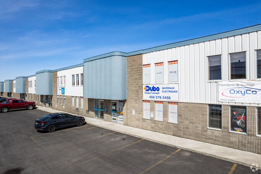 More Photos Of 745 Ch Du Grand-Bernier N, St-Jean Distribution For Lease