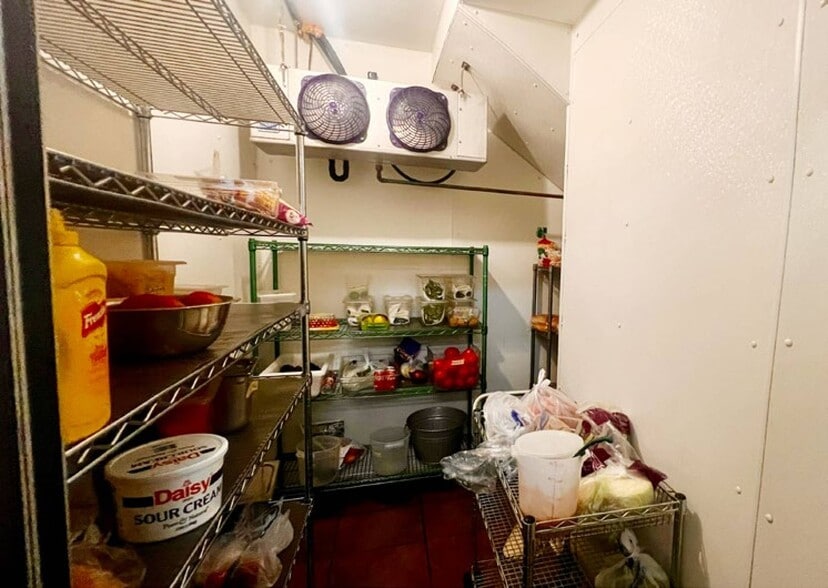 More Photos Of 4959 Pan American NE, Albuquerque Freestanding For Lease