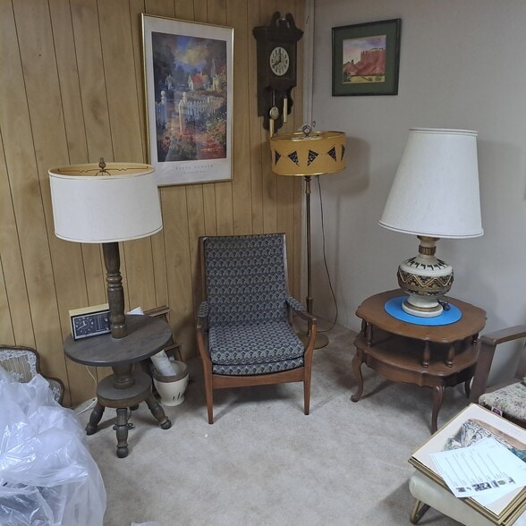 More Photos Of 1003 W 3rd St, Alliance Freestanding For Sale