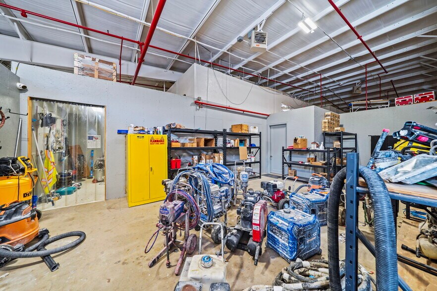 More Photos Of 12114 S Pipeline Rd, Euless Industrial For Lease