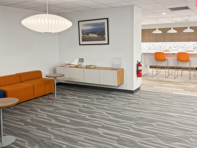 More Photos Of 101 Eisenhower Pky, Roseland Coworking Space