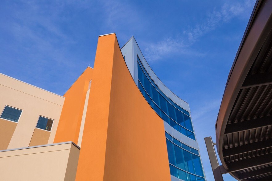More Photos Of 7330 N 99th Ave, Glendale Medical For Lease