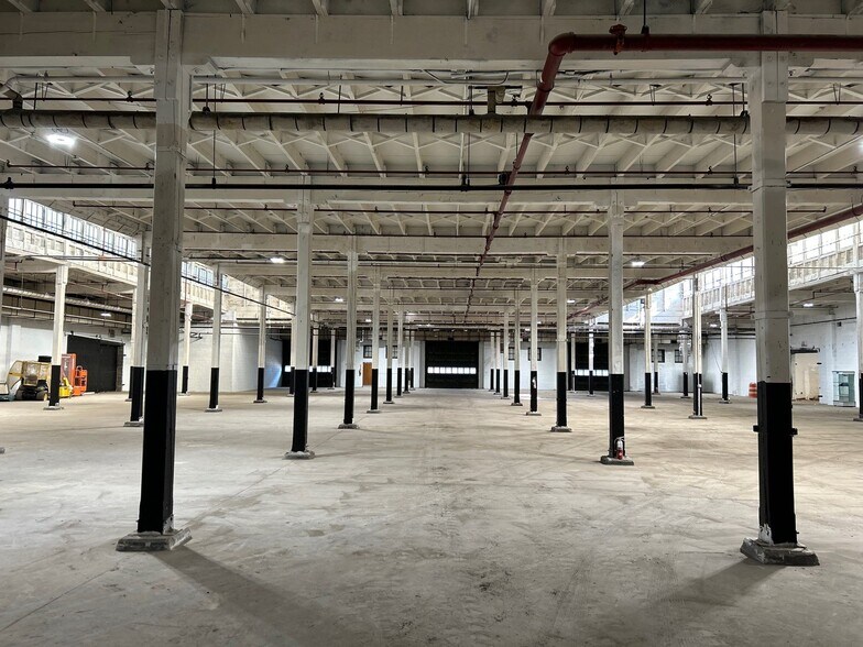 More Photos Of 606 7th St, Schenectady Warehouse For Sale