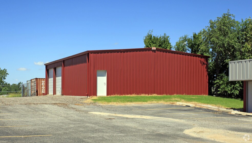 More Photos Of 7201 S Council Rd, Oklahoma City Warehouse For Sale