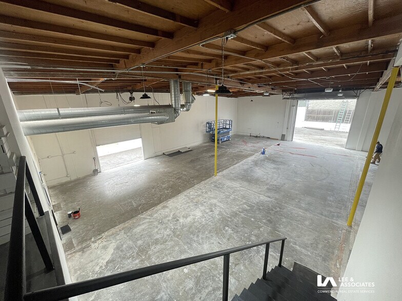 More Photos Of 2659-2661 Junipero Ave, Signal Hill Warehouse For Lease