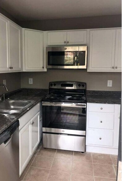 More Photos Of 2451 Peachwood Cir NE, Atlanta Apartments For Sale