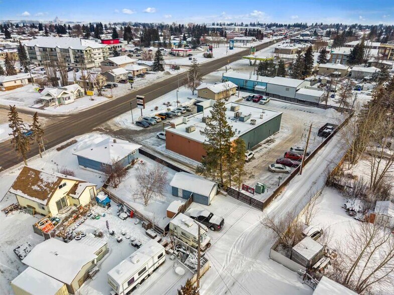 More Photos Of 5509 46 St, Olds General Retail For Sale