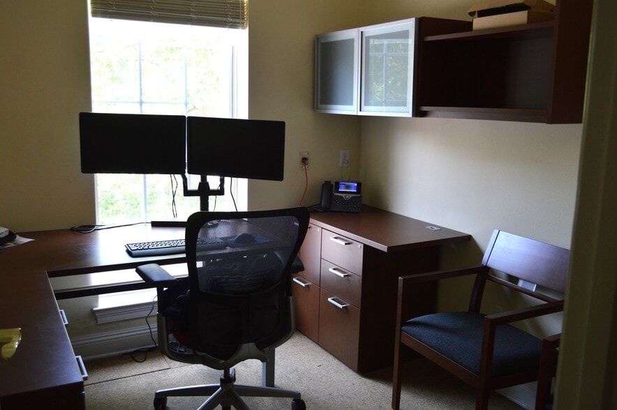 More Photos Of 4595 Spanish Trl, Pensacola Medical For Lease