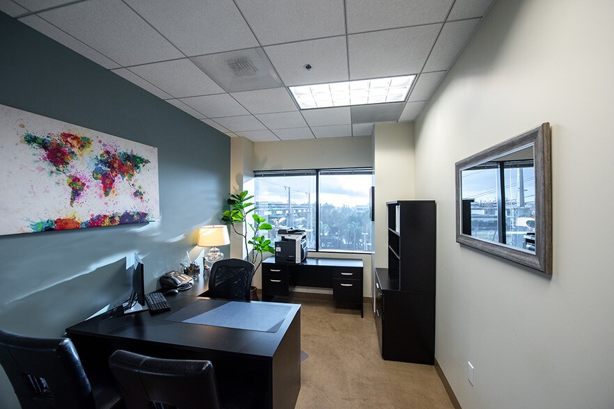 More Photos Of 1230 Rosecrans Ave, Manhattan Beach Office For Lease