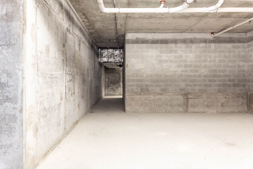 More Photos Of 25 SW 9th St, Miami Office Residential For Sale