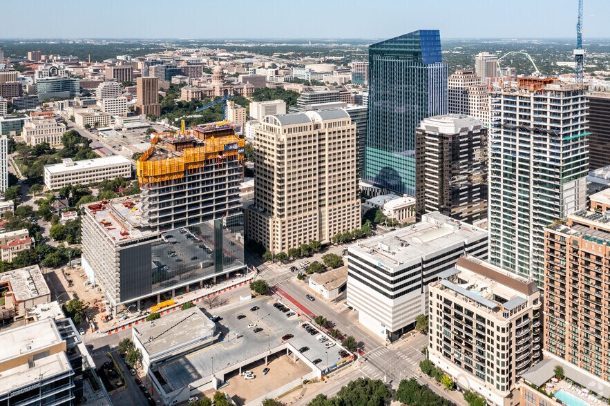 More Photos Of 300 W 6th St, Austin Office For Lease