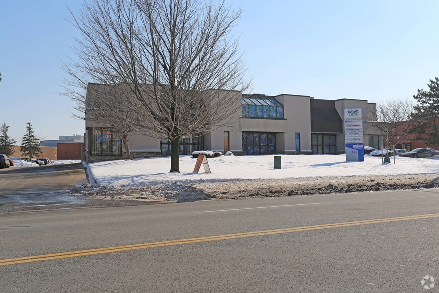 More Photos Of 401 Alden Rd, Markham Light Distribution For Lease