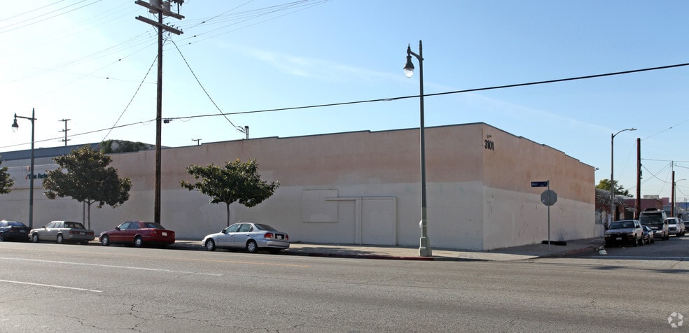Primary Photo Of 3101 S Main St, Los Angeles Manufacturing For Lease