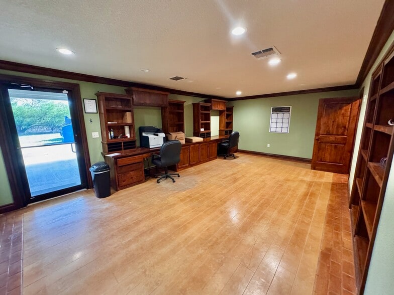 More Photos Of 224 Zander Ln, Pleasanton Warehouse For Sale