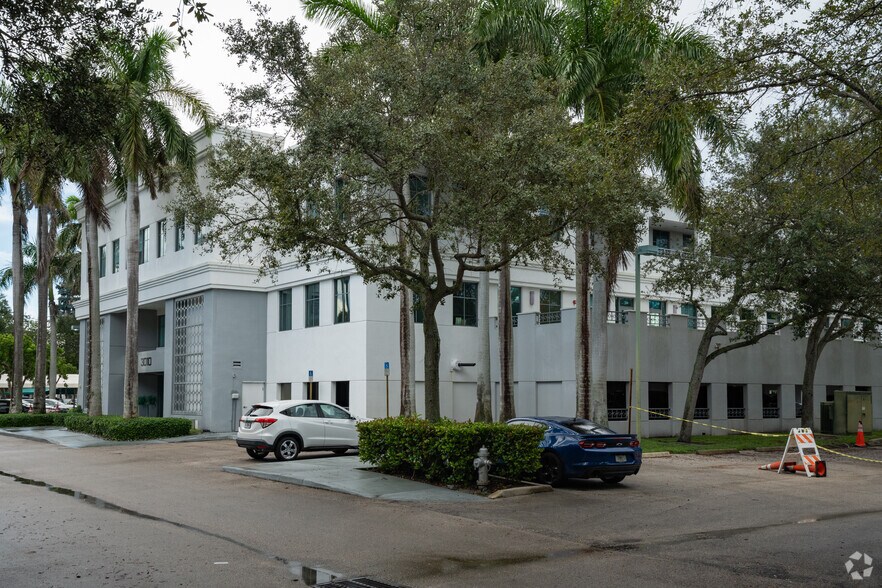 More Photos Of 3010 N Military Trl, Boca Raton Office For Lease