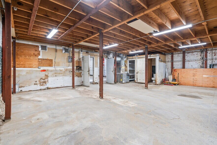 More Photos Of 865 Post St, San Francisco Storefront For Lease