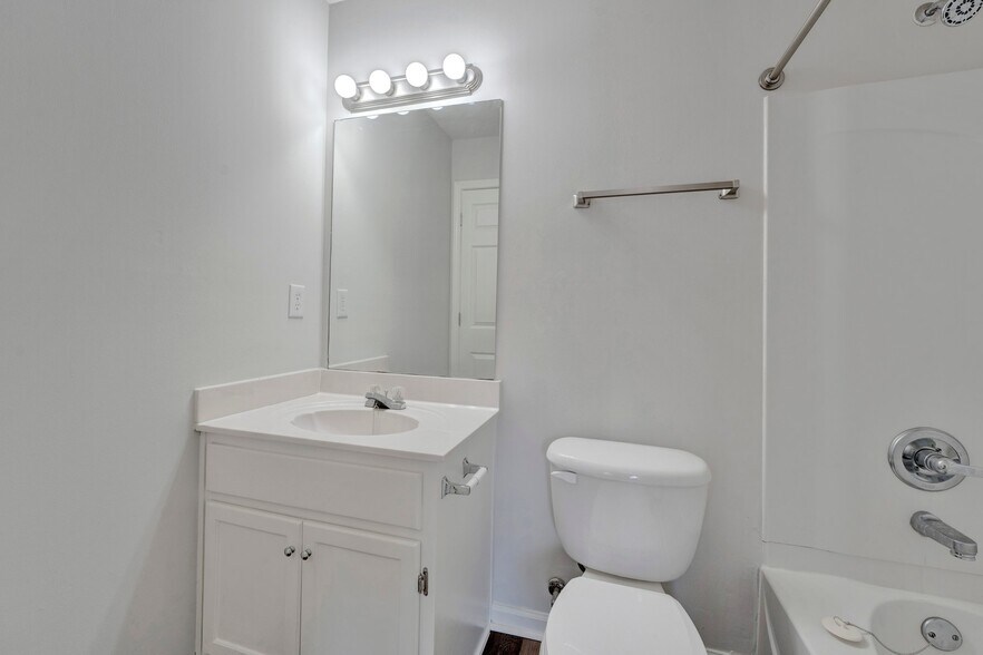 More Photos Of , Southaven Multifamily For Sale