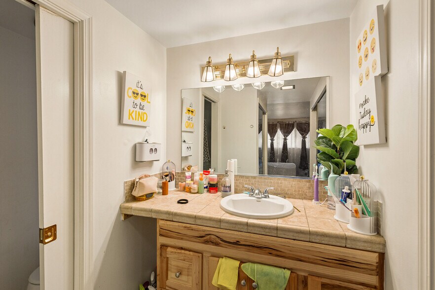 More Photos Of 1342 Essex Way, San Jose Apartments For Sale