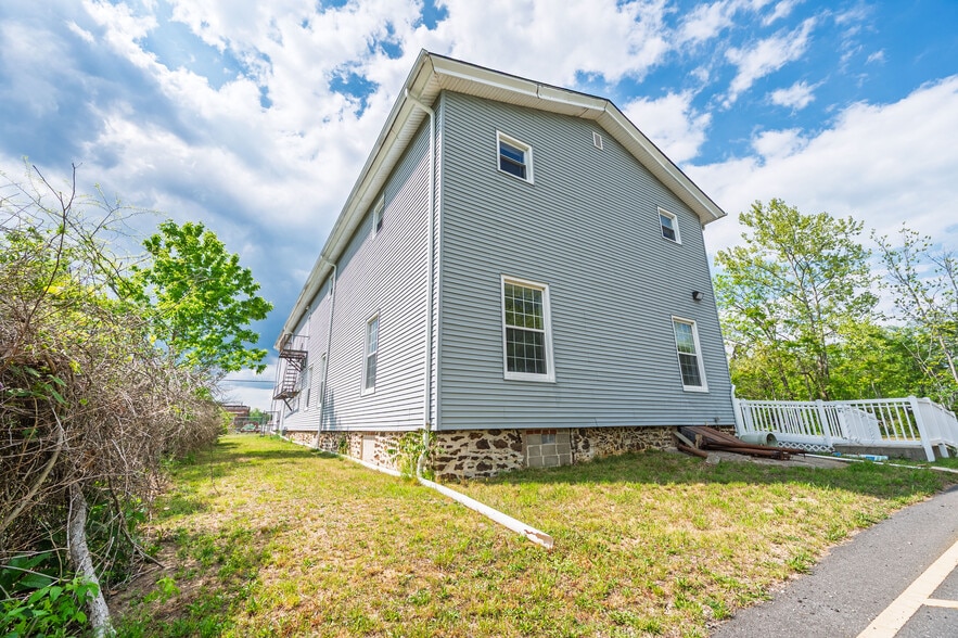 More Photos Of 82 Mill St, Mays Landing Restaurant For Sale