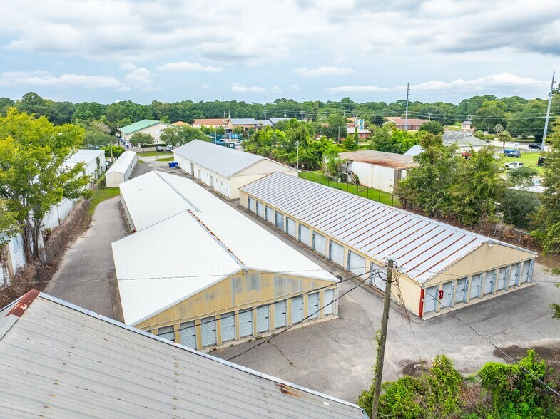 More Photos Of 1719 Signal Point Rd, Charleston Self Storage For Sale