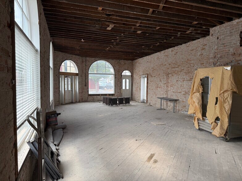 More Photos Of 7665 Main St, Midvale Loft Creative Space For Sale