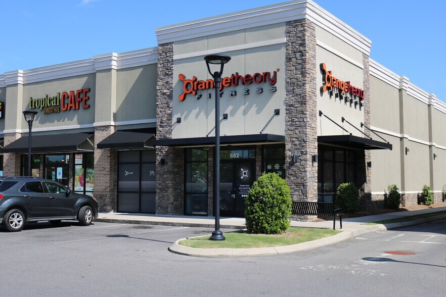 More Photos Of 682 Paul Huff Pky NW, Cleveland Storefront For Lease