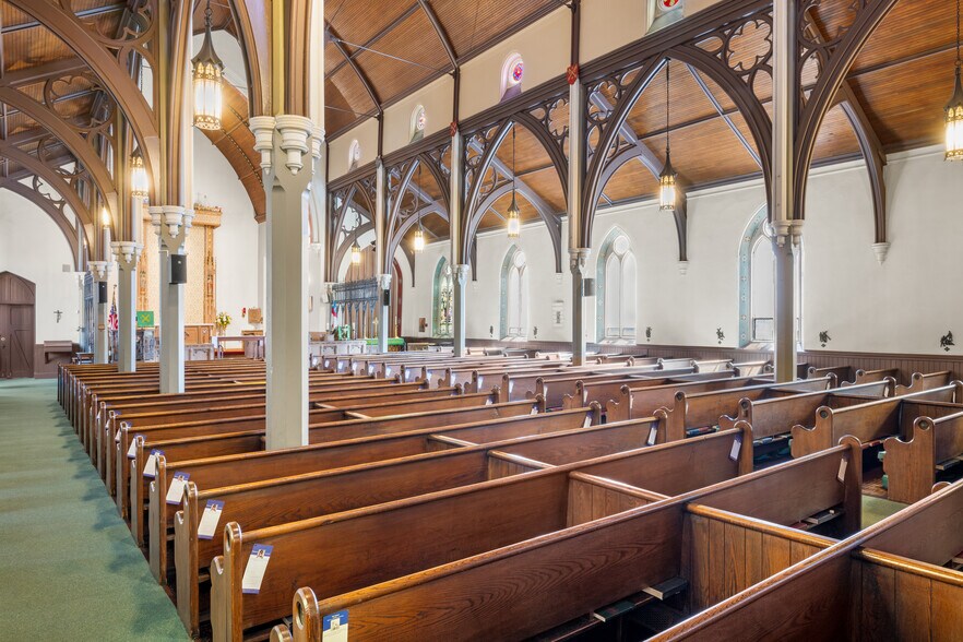 More Photos Of 136 E Main St, Meriden Religious Facility For Sale