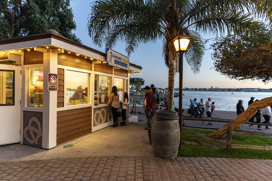 More Photos Of 849 W Harbor Dr, San Diego Unknown For Lease