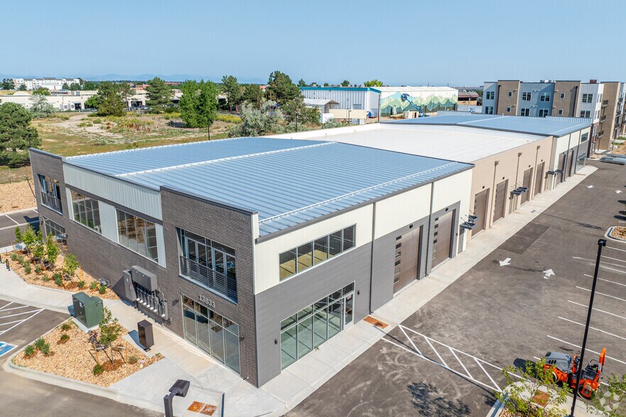 More Photos Of 13833 E Briarwood Ave, Centennial Light Distribution For Lease