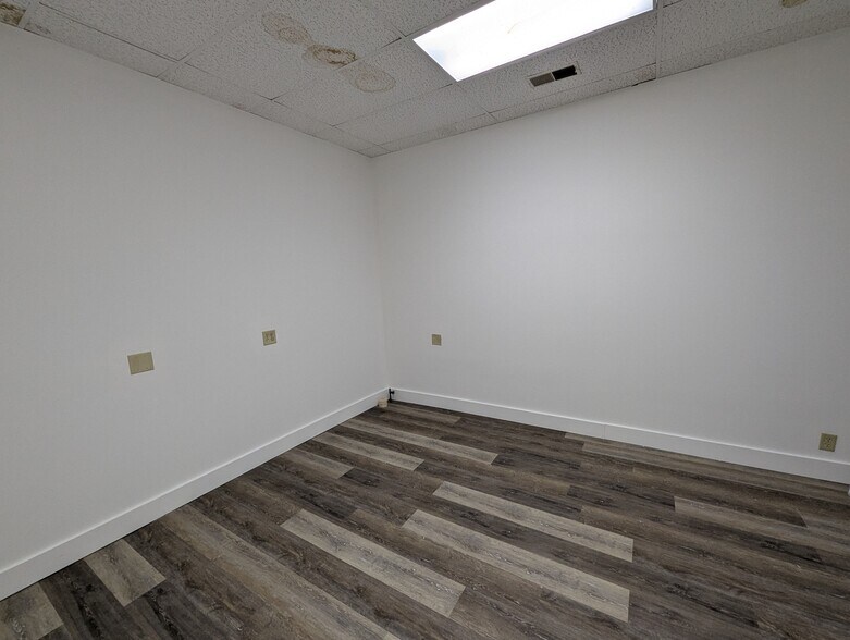 More Photos Of 7501 N University St, Peoria General Retail For Lease