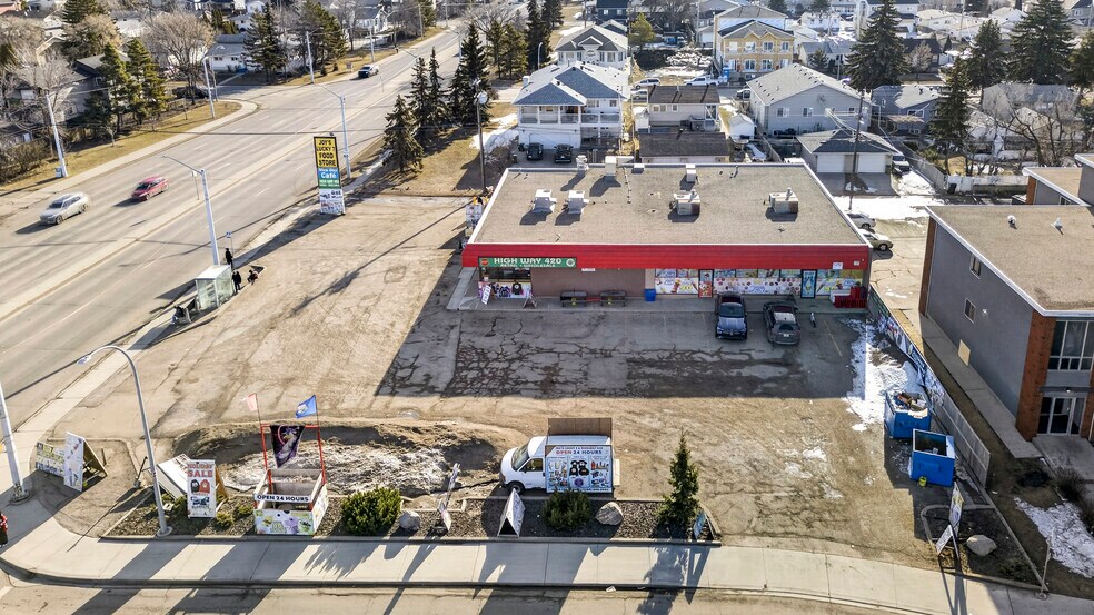 More Photos Of 10639 156th St NW, Edmonton Storefront For Sale