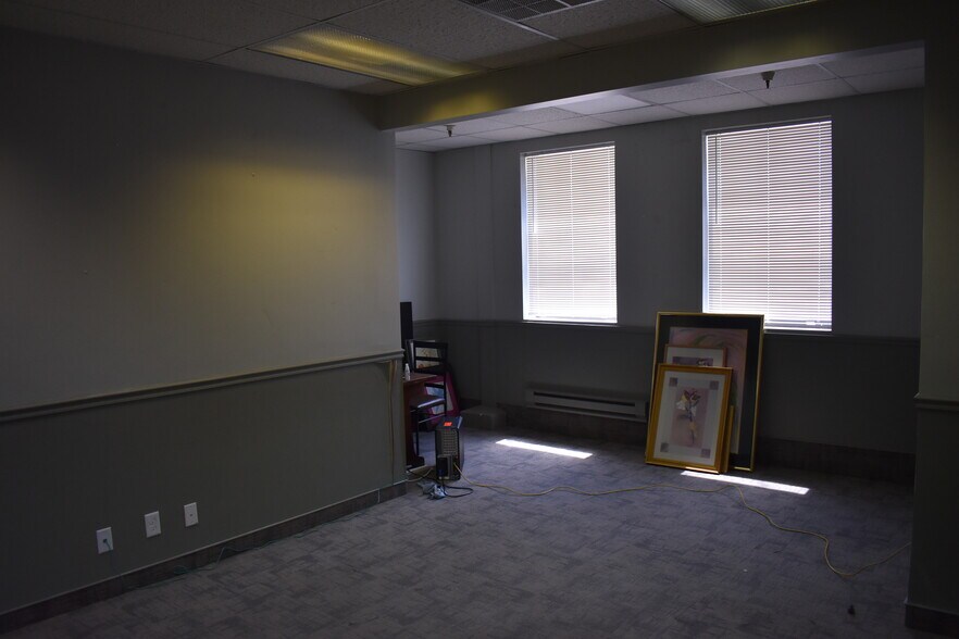 More Photos Of 884 W 2nd St, Ogden Warehouse For Lease