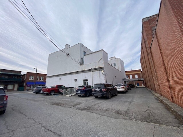 More Photos Of 202 N Washington Ave, Pulaski Office For Sale