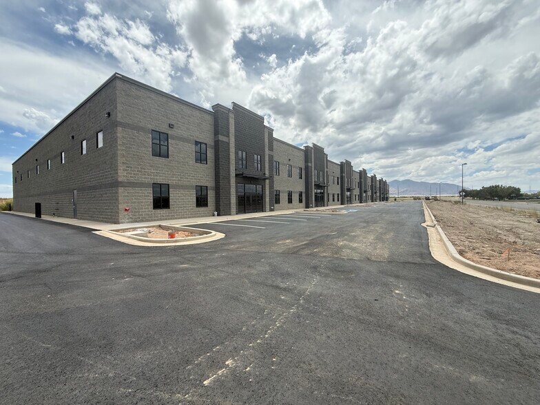 More Photos Of 140 Apollo Rd, Salt Lake City Warehouse For Lease