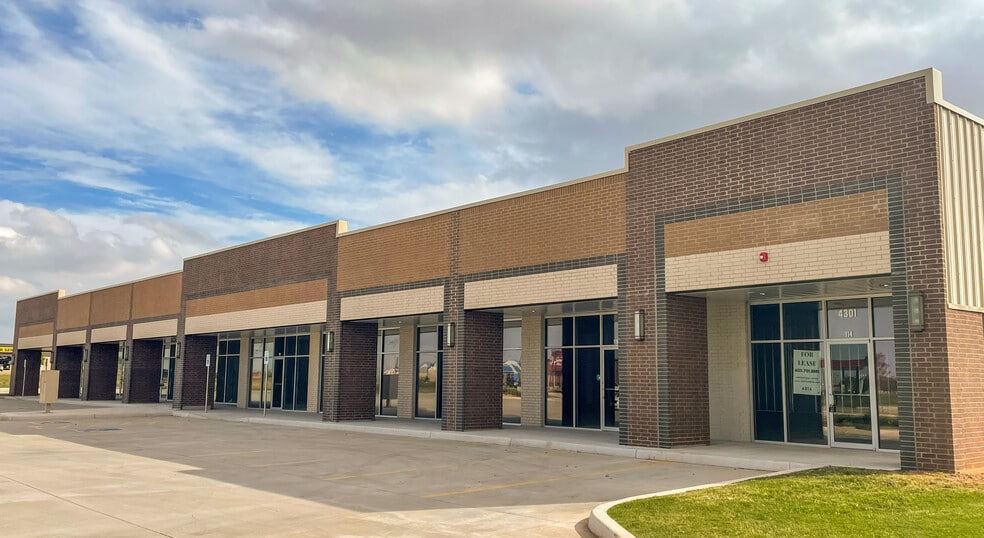 More Photos Of 4301 N Sara Rd, Yukon Freestanding For Lease