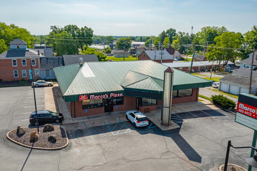 More Photos Of 111 S Indiana St, Mooresville Freestanding For Lease