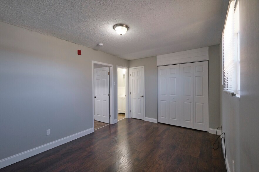 More Photos Of 4848 Scheel Rd, Knoxville Apartments For Sale