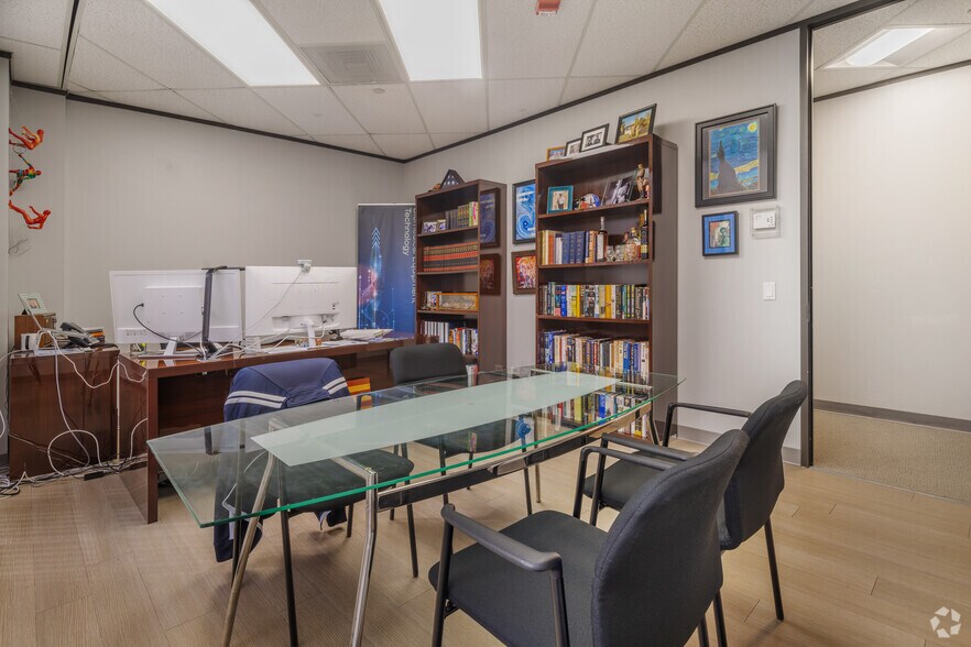 More Photos Of 11550 W IH-10, San Antonio Office For Lease