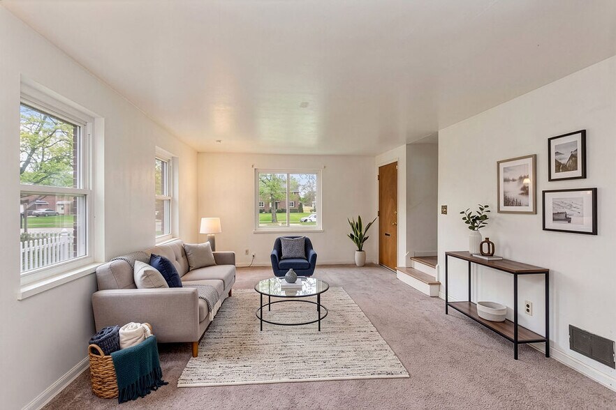 More Photos Of 1515 Gummer Ave, Dayton Apartments For Sale