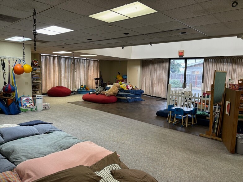 More Photos Of 4713 Yosemite Blvd, Modesto Bank For Sale