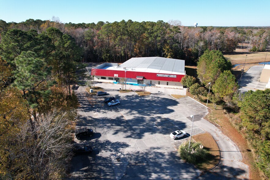 More Photos Of 630 Village Rd, Shallotte Bowling Alley For Sale