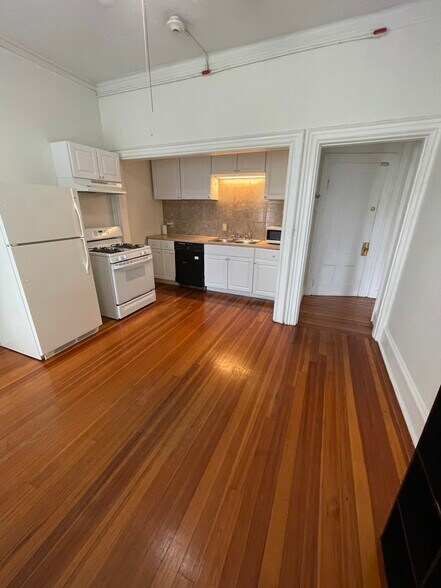 More Photos Of 339-343 Thayer St, Providence Apartments For Sale