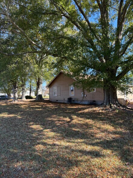 More Photos Of 3072 Old Furnace Rd, Boiling Springs Office For Sale