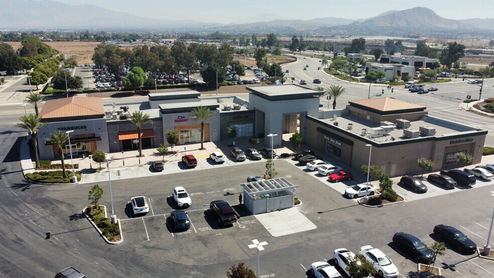 More Photos Of 301 N Pepper Ave, Colton Storefront For Lease