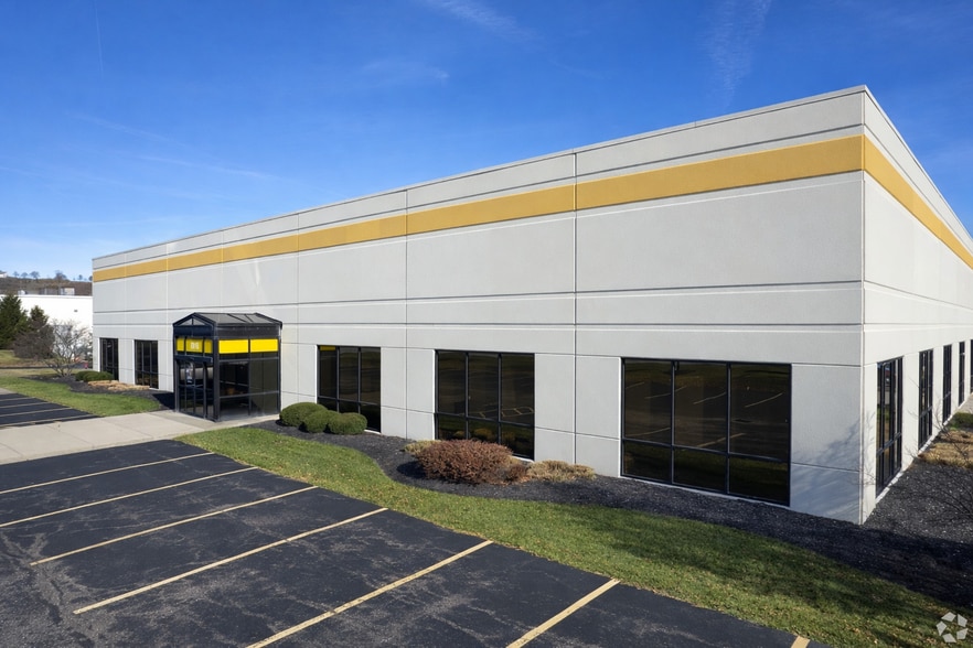 More Photos Of 8816-8840 Beckett Rd, West Chester Warehouse For Lease