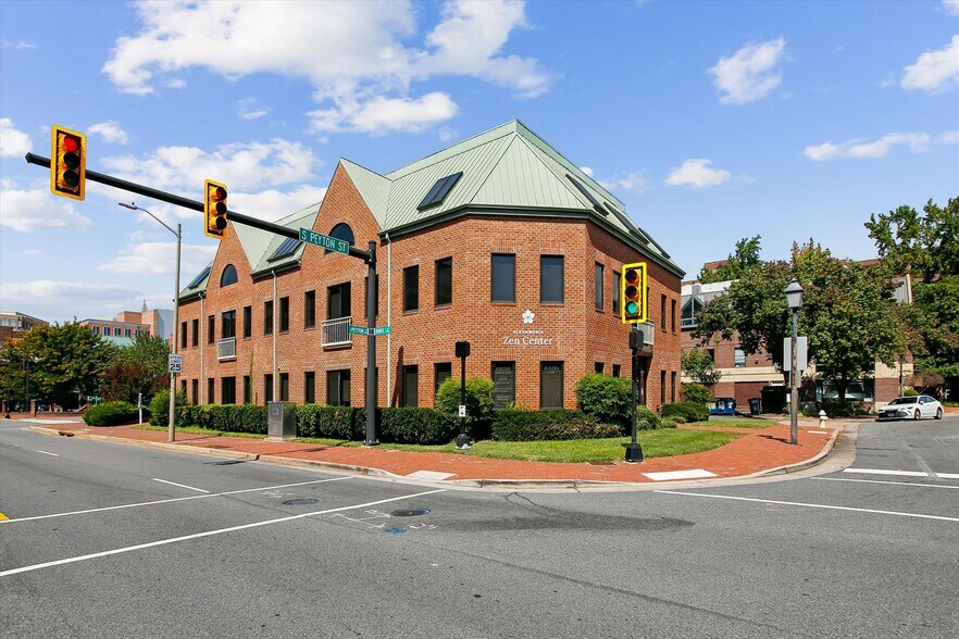 More Photos Of 1501 Duke St, Alexandria Office For Lease