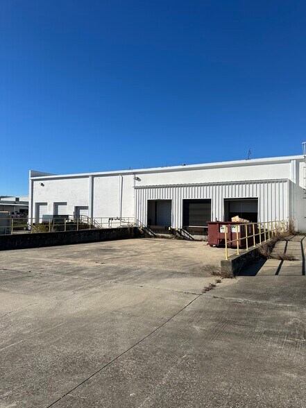 More Photos Of 3625 Highway 14, Lake Charles General Retail For Lease