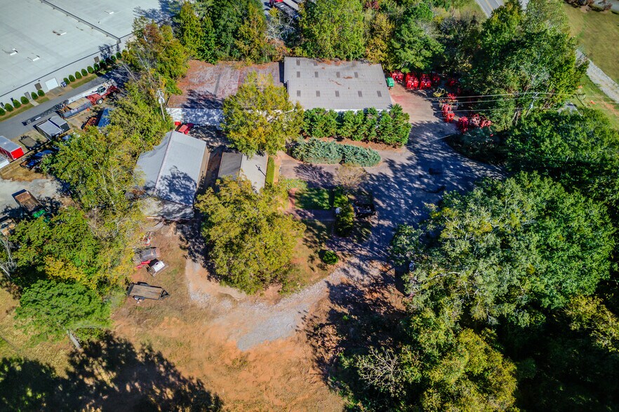 More Photos Of 2161 Pendley Rd, Cumming Industrial For Sale